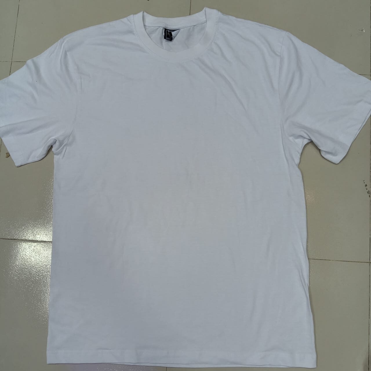 Men's Premium Solid T-Shirt- White DSB5936