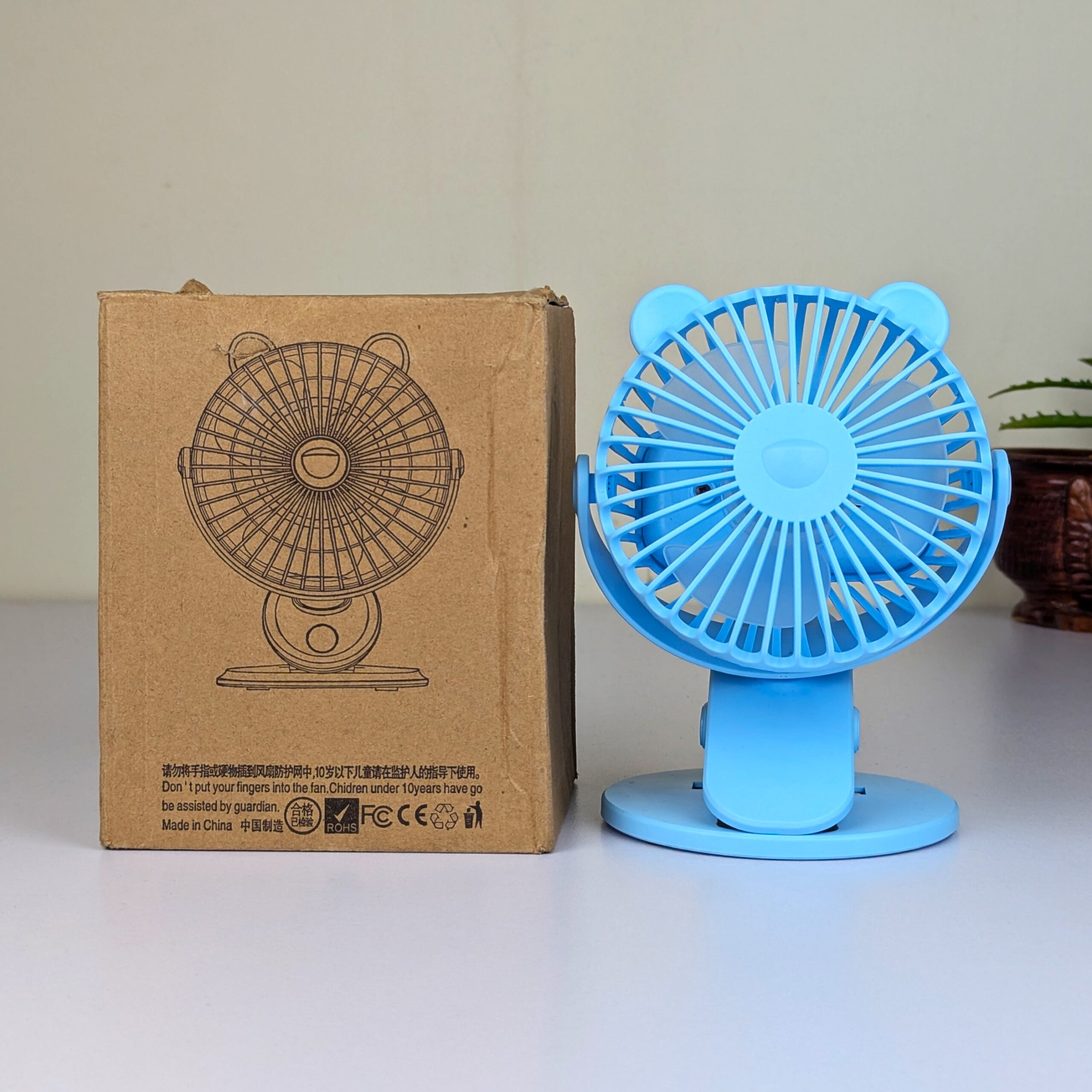 USB Table Fan Mini Wind Power Handheld Clip Fan Desktop Convenient Portable Student Cute Small Cooling Ventilador 360 Rotation DSB4651